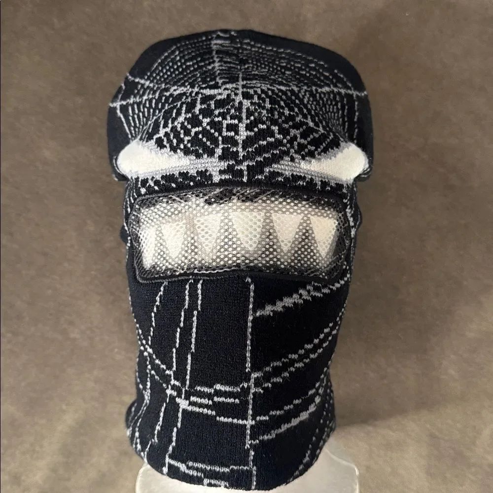 Unisex Black Spider Web Mask Beanie Fold Up
Cuff One Size Fits Most NEW